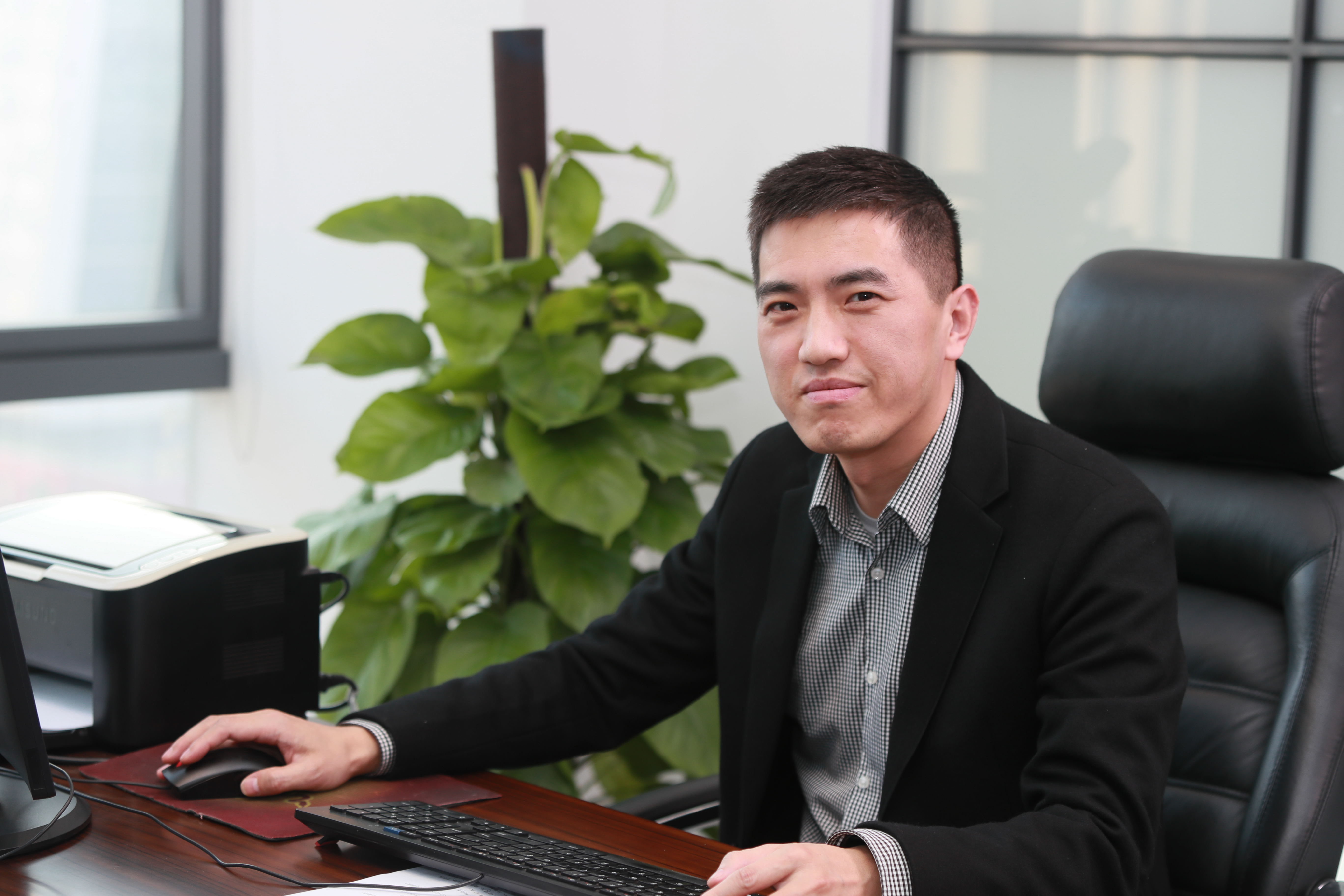 晶天人物专访丨顾晓冬:始于热爱,基于实干,成于创新(图1) 晶天人物专访丨顾晓冬:始于热爱,基于实干,成于创新(图1)